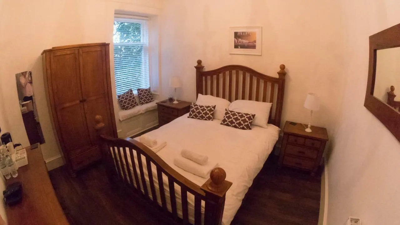 Homestay City Centre Room Edinburgh United Kingdom