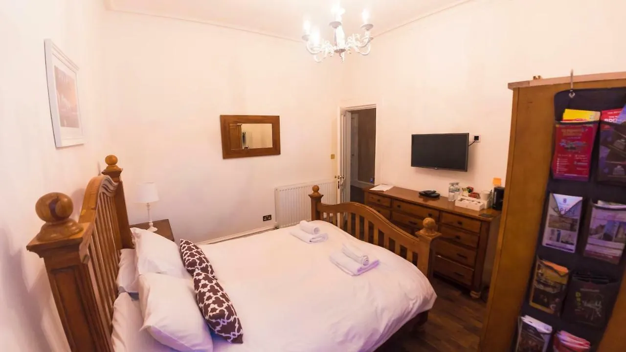 Homestay City Centre Room Edinburgh